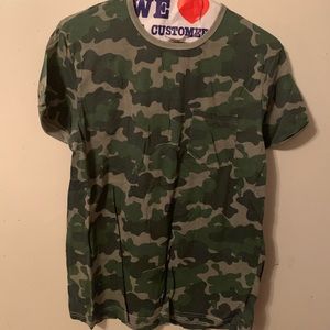Urban Outfitters Army Camo T-Shirt Medium